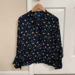 Floral print Navy Blouse